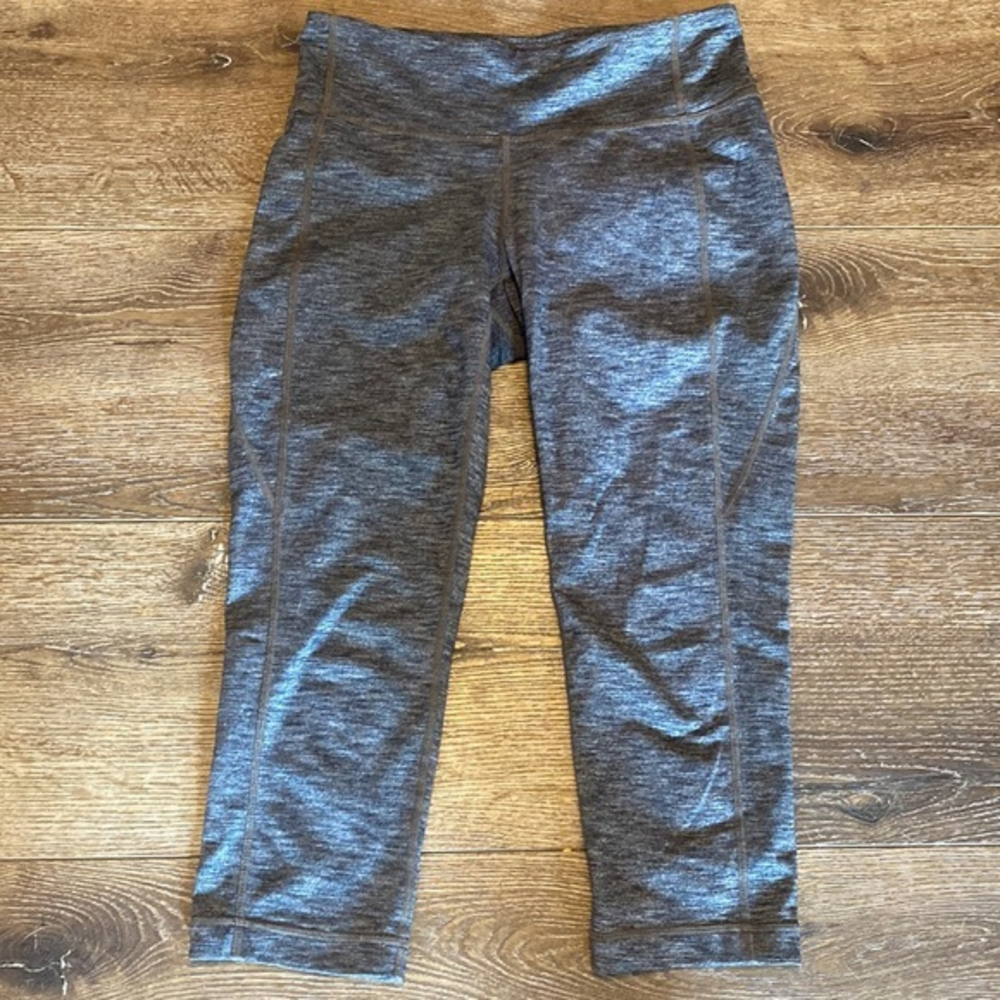 Athleta cropped leggings medium